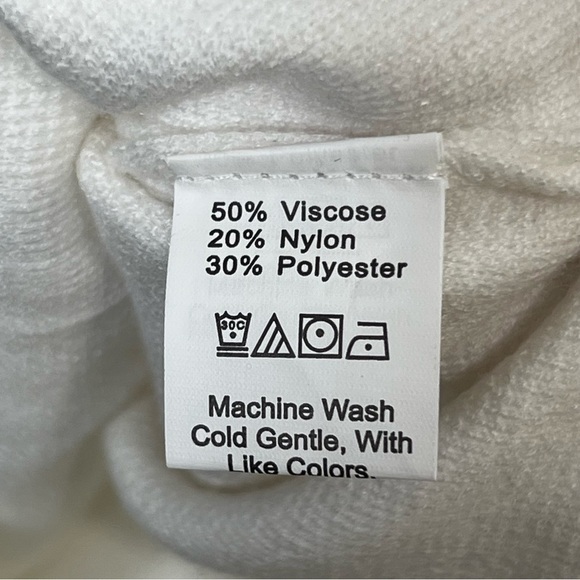 Pretty Garden Womens XL Crewneck Pullover Sweater White Animal Print NEW - Picture 8 of 9